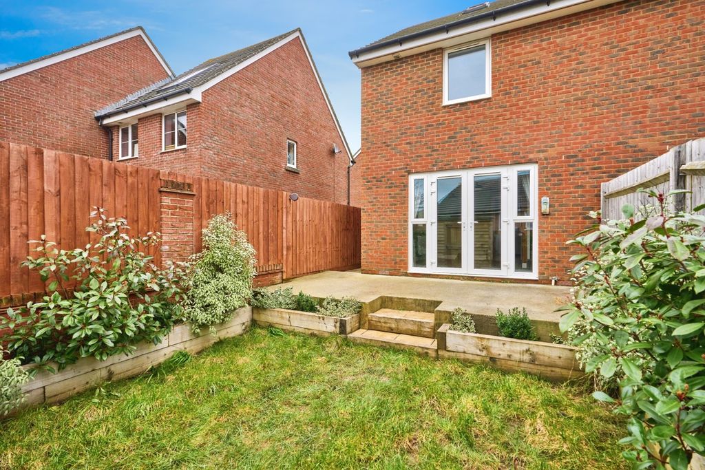 Property photo 2 of 16 Pbox-Img.Jpg