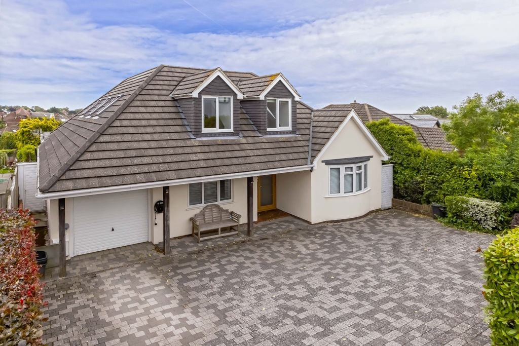 Property photo 1 of 41 Benett Drive__34