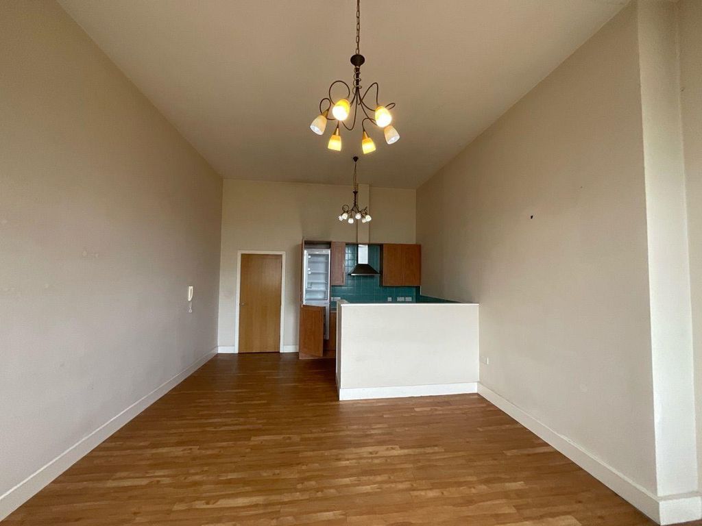 Property photo 2 of 8 Angle Two