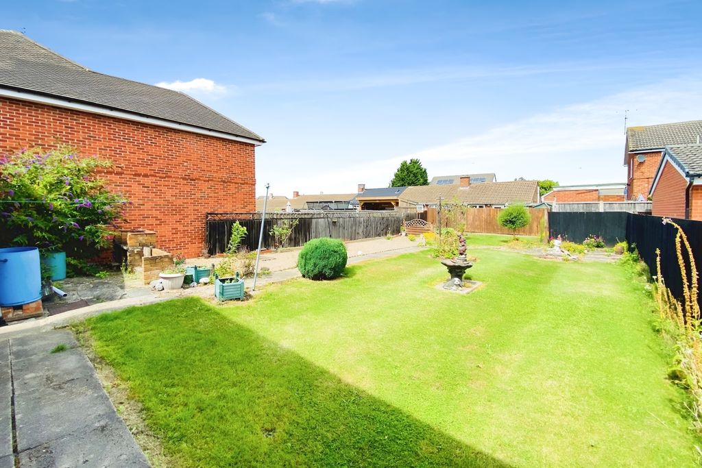 Property photo 2 of 19