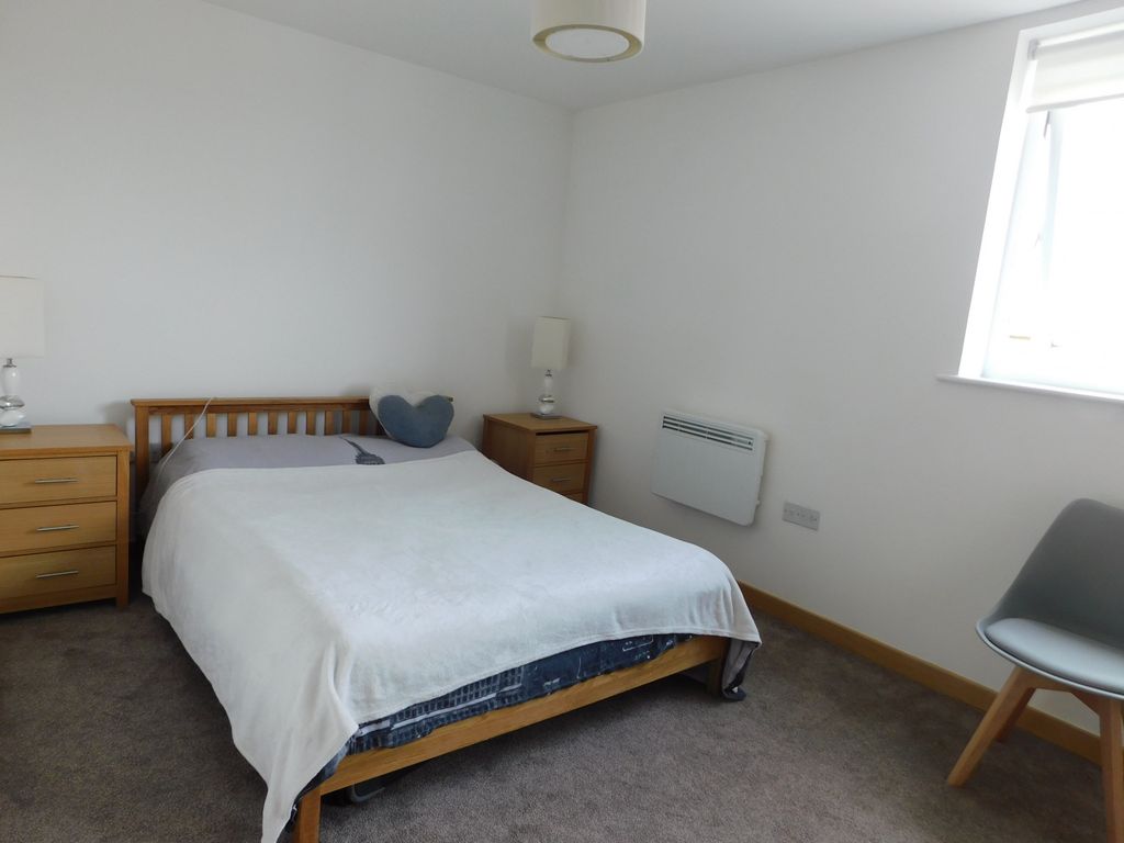 Property photo 3 of 31