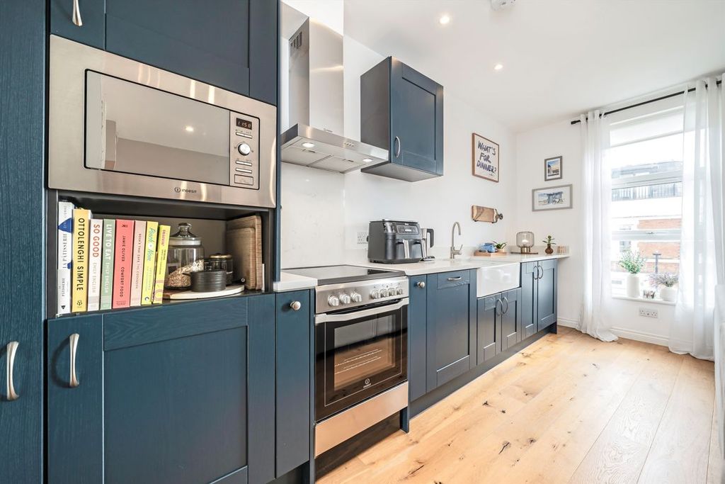 Property photo 2 of 5