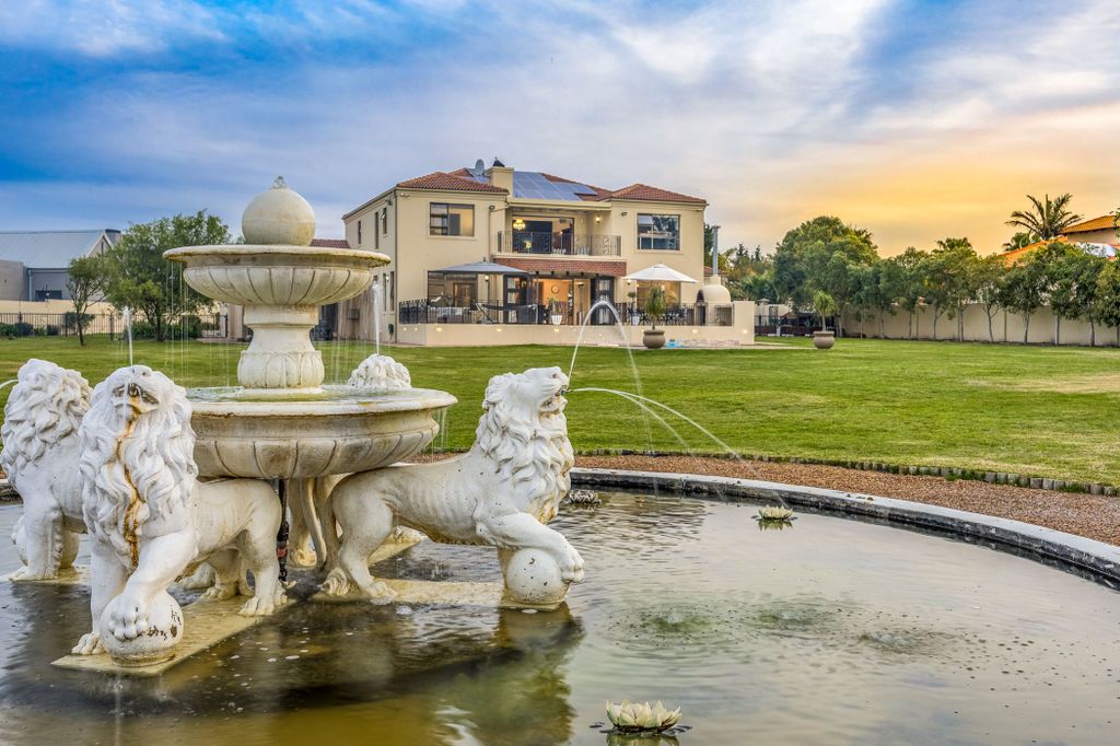 Property photo 1 of 41 Dbv1714393