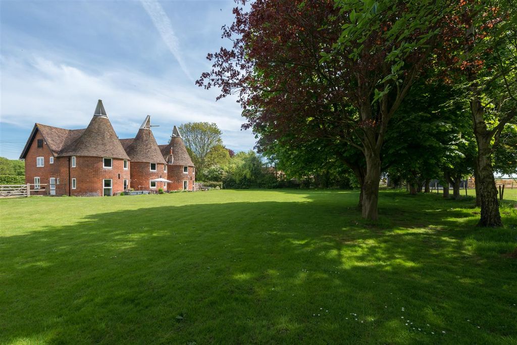 Property photo 1 of 30 Main Picture