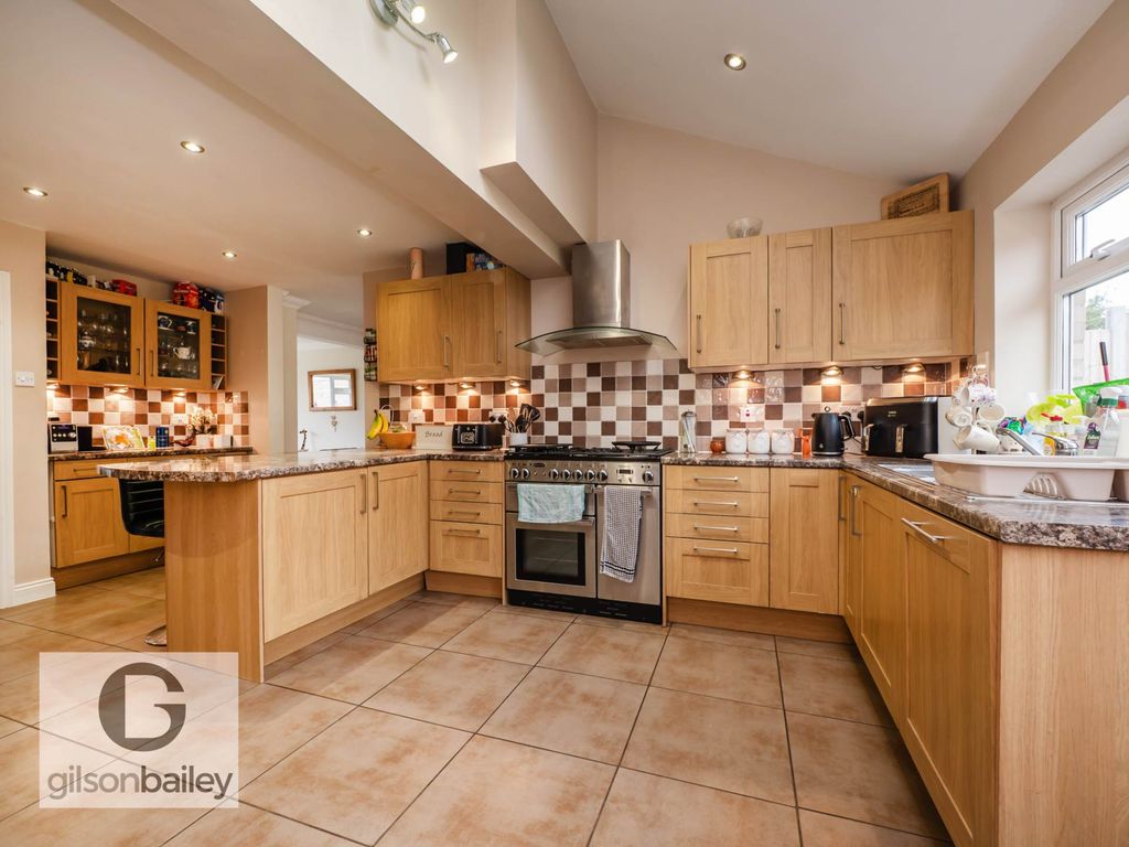 Property photo 2 of 24