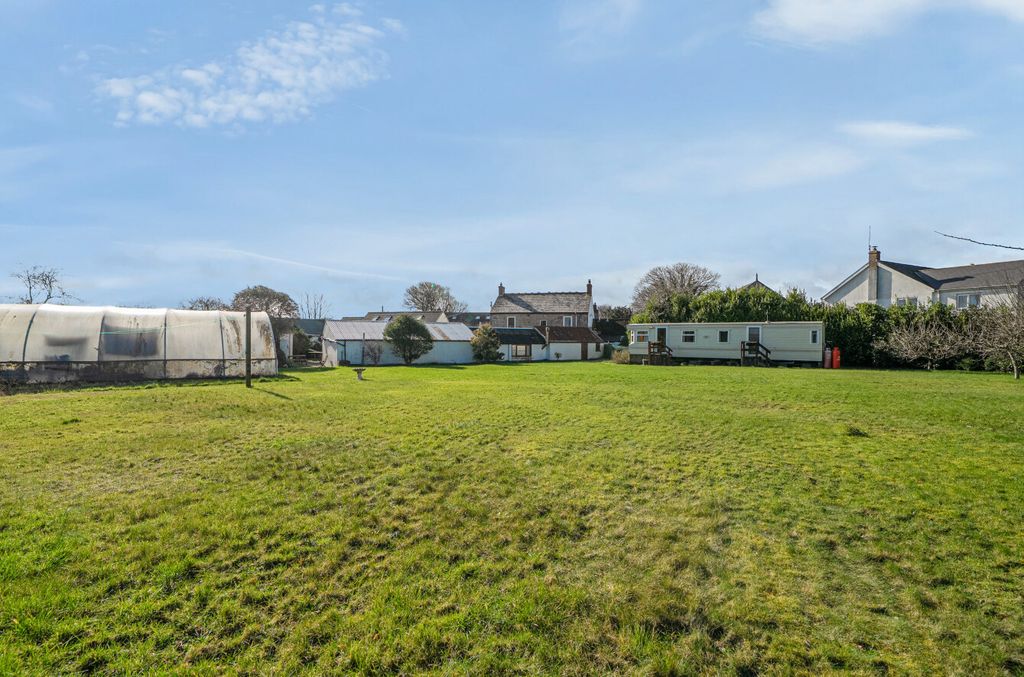 Property photo 3 of 30 1417233-7-6997395...