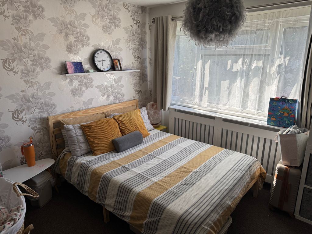 Property photo 3 of 5