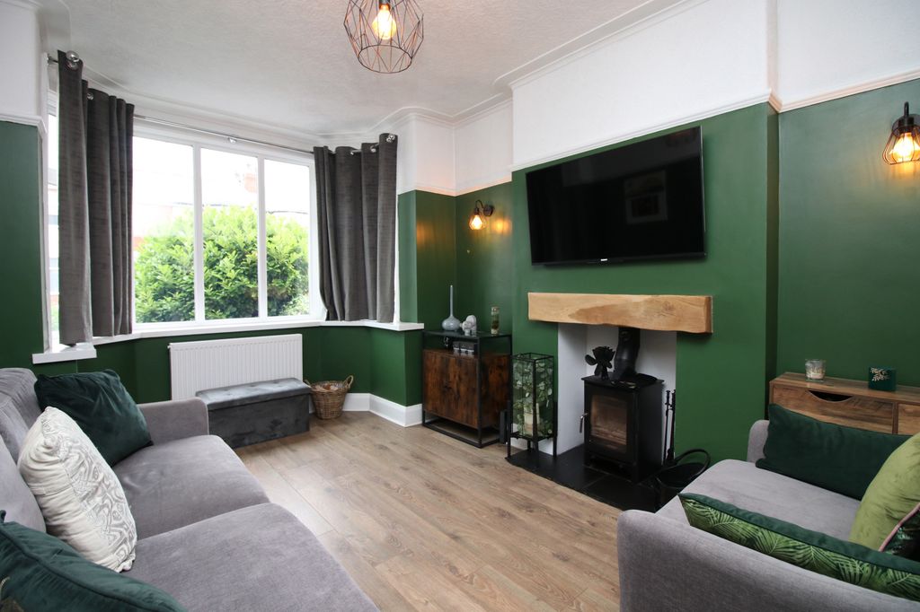 Property photo 3 of 28