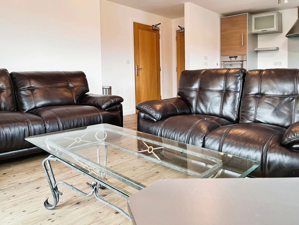 Property photo 3 of 9 Living Room