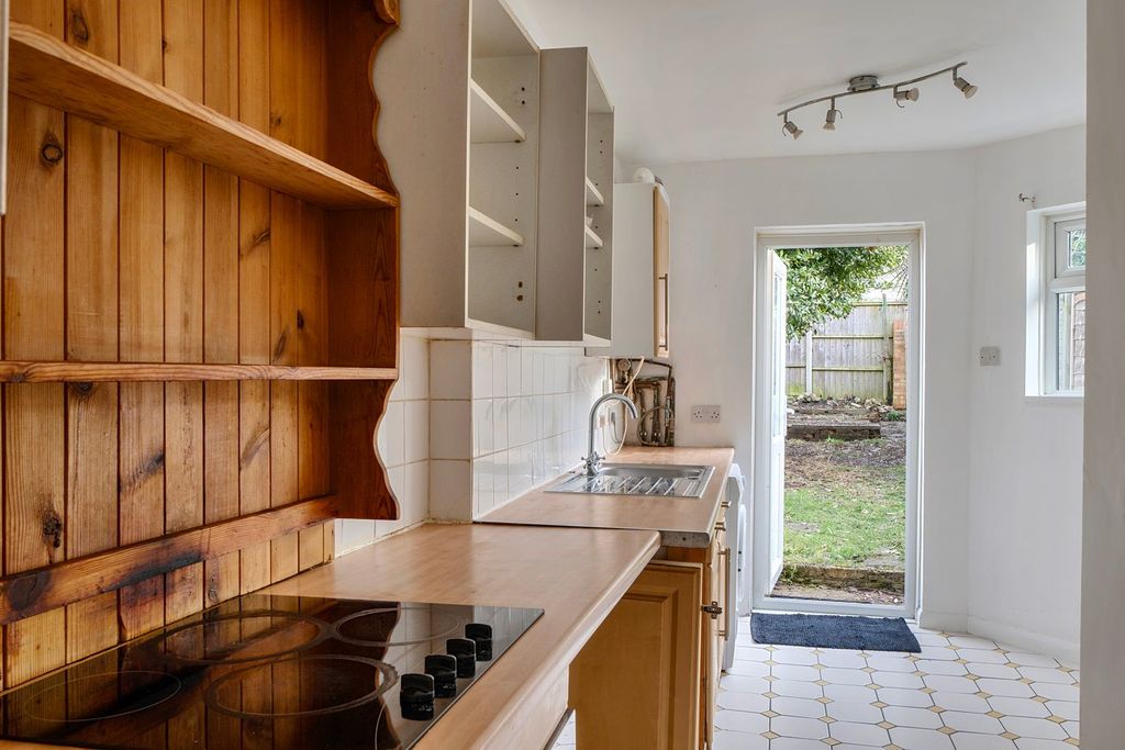 Property photo 3 of 16