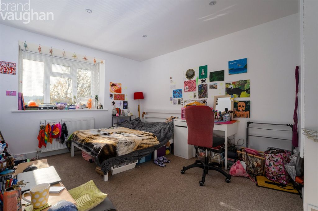 Property photo 3 of 9 Picture No. 13