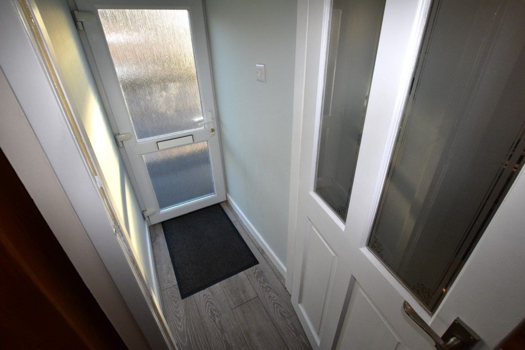 Property photo 2 of 28