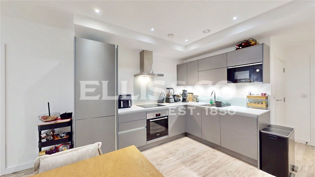 Property photo 3 of 23 Picture No. 04