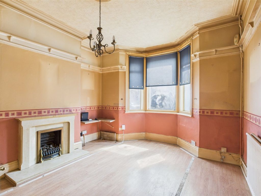 Property photo 2 of 15 Picture No. 20