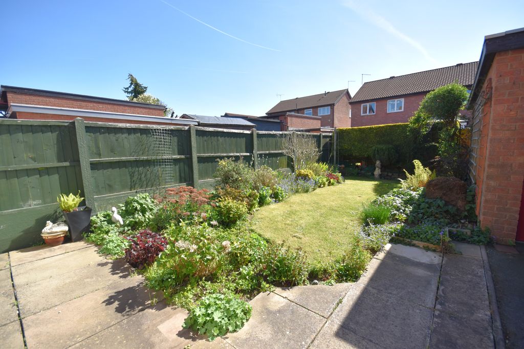 Property photo 2 of 16 Garden