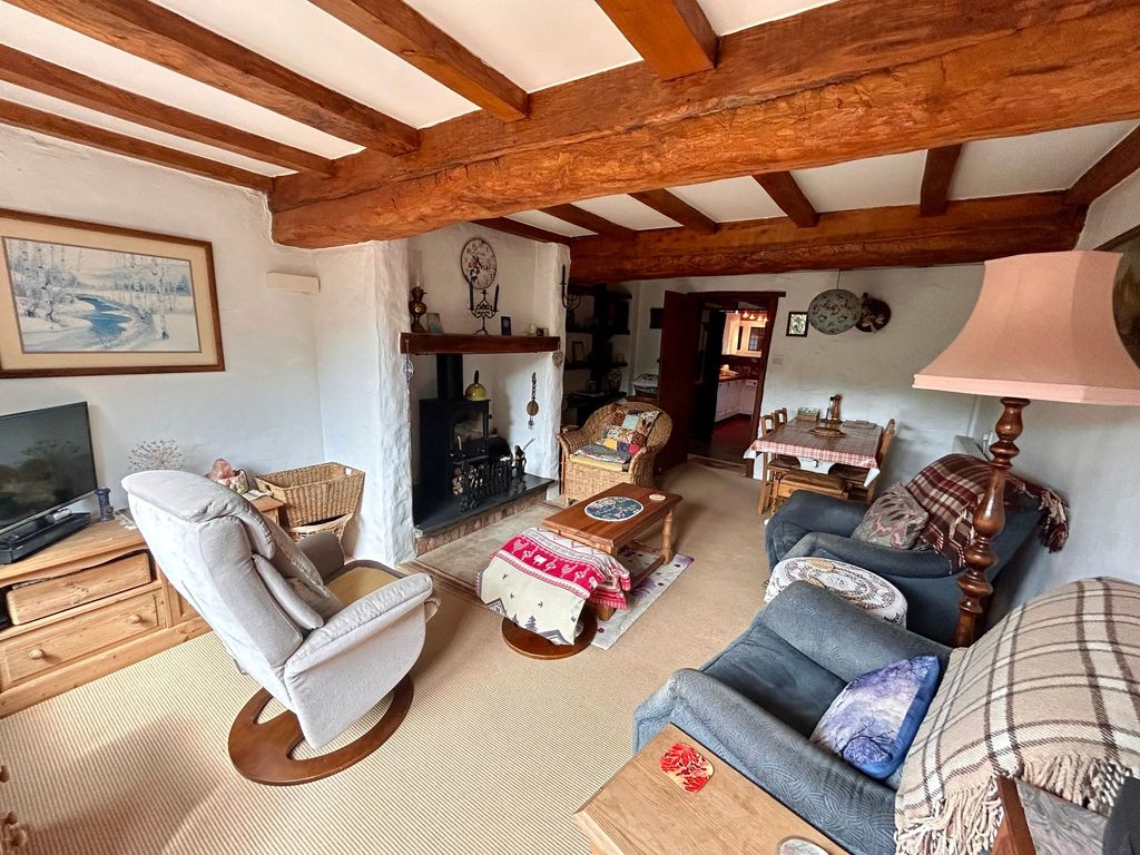 Property photo 3 of 35