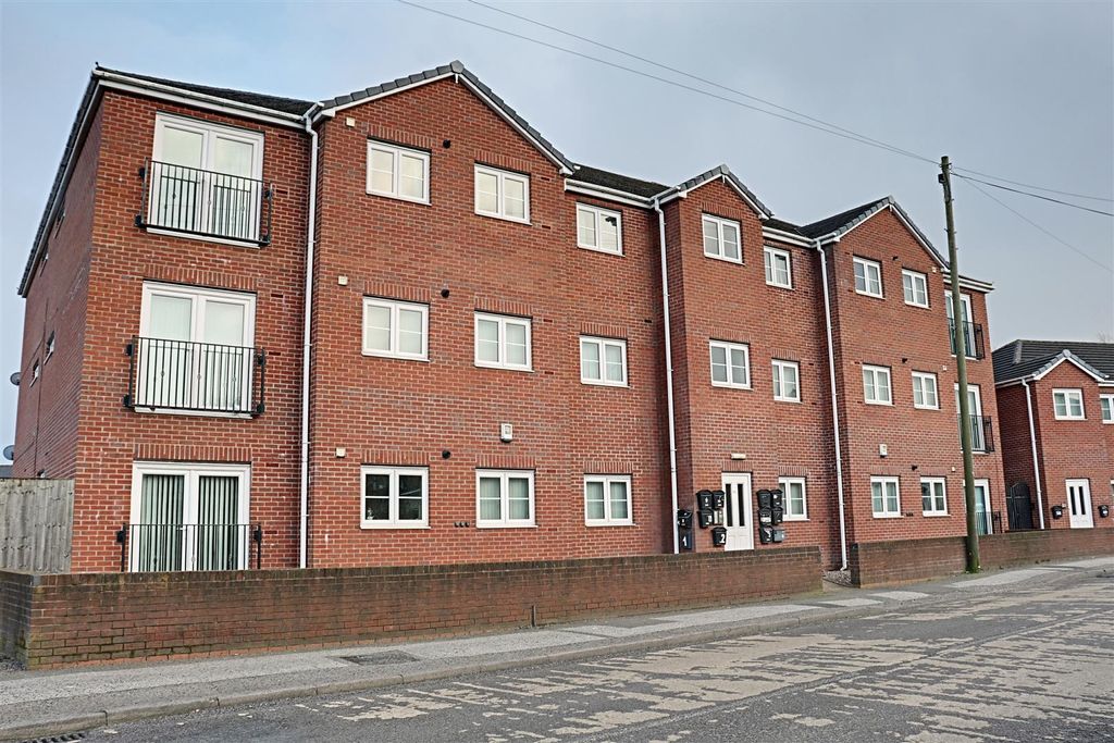 Property photo 1 of 13 Front.Jpg