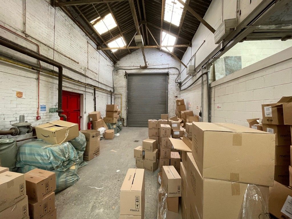 Property photo 2 of 6 Photo 4