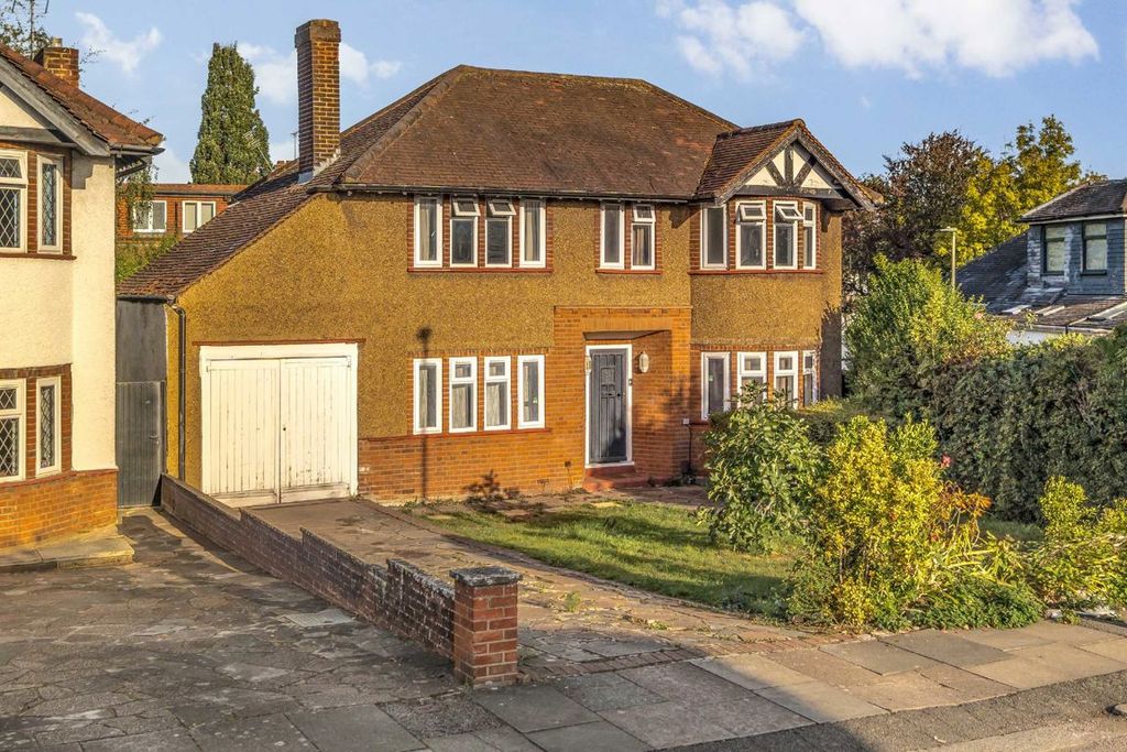 Property photo 1 of 9