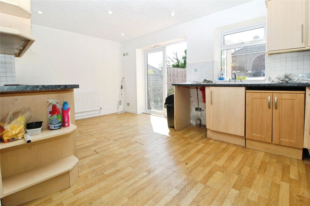 Property photo 3 of 8 Picture No. 09
