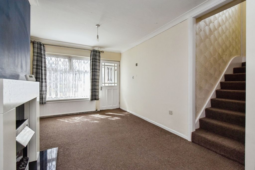 Property photo 3 of 21 Pbox-Img.Jpg