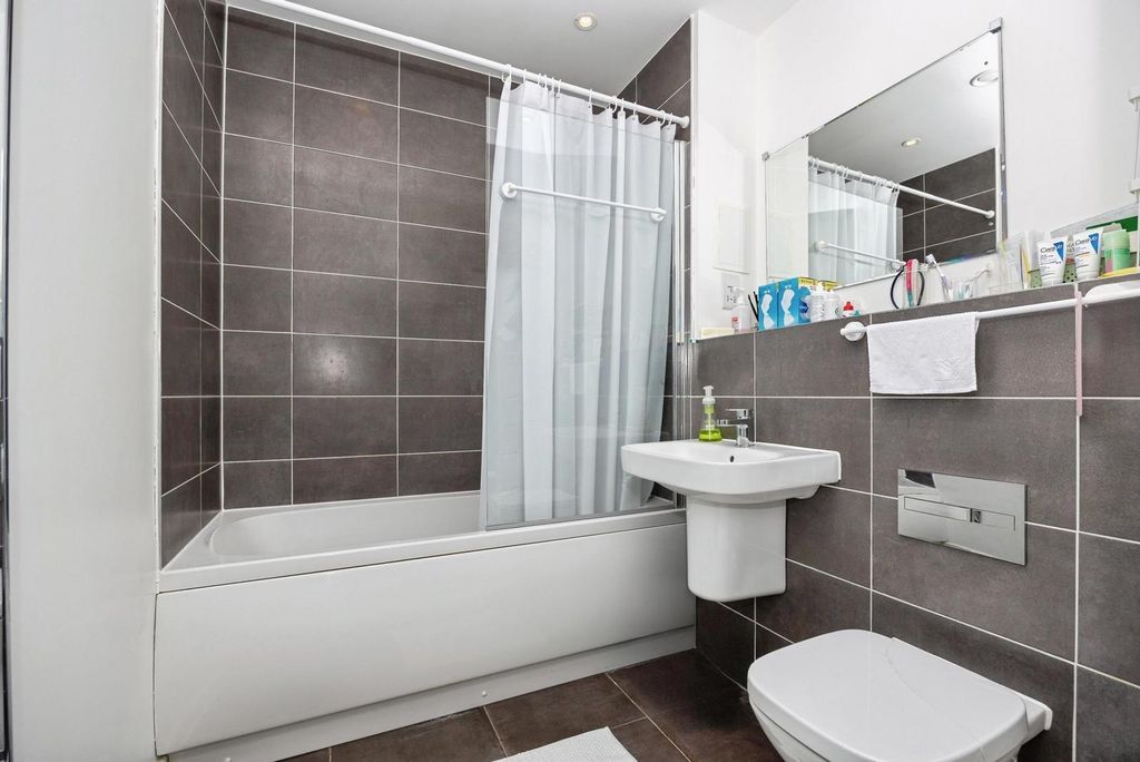 Property photo 3 of 12 Pbox-Img.Jpg