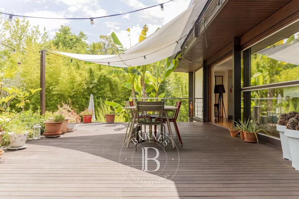 Property photo 1 of 23 Terrace