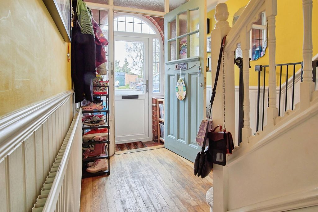 Property photo 2 of 20 Pbox-Img.Jpg