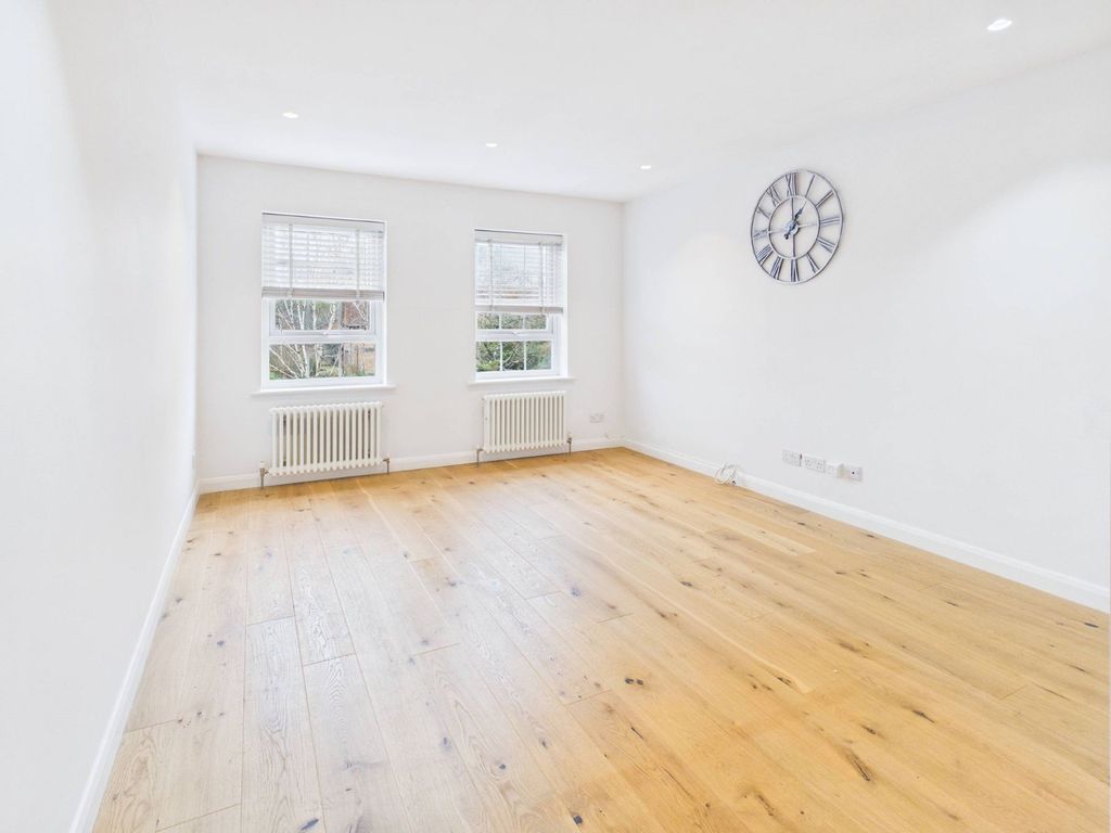 Property photo 2 of 11 Picture No. 02