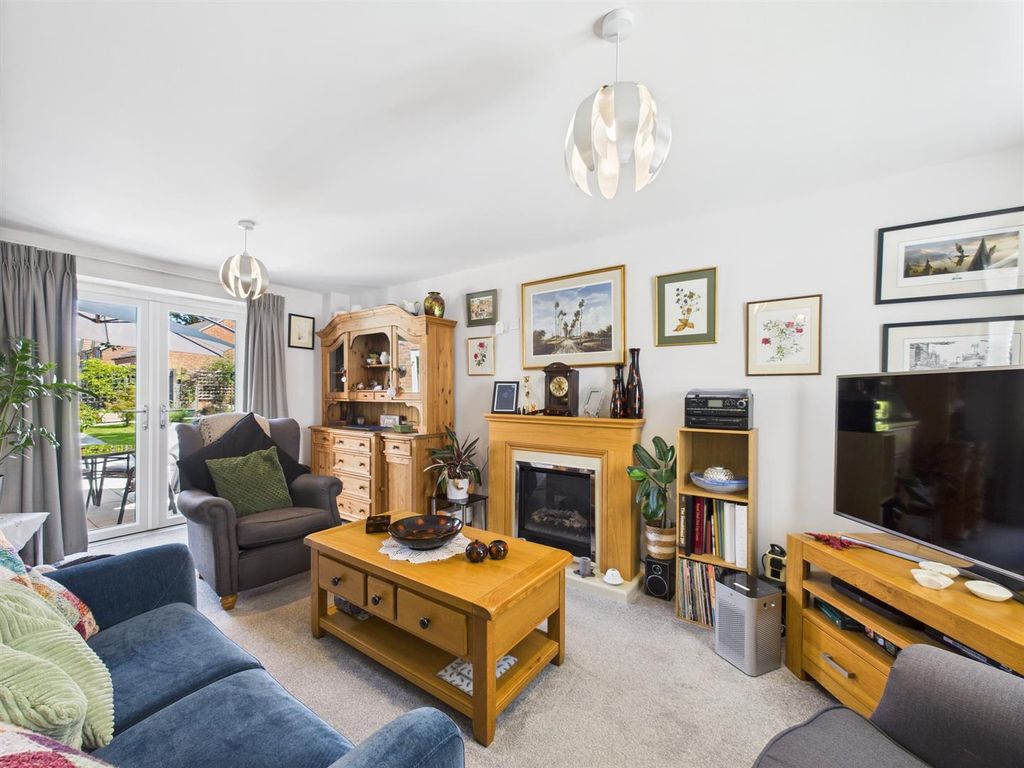 Property photo 2 of 24