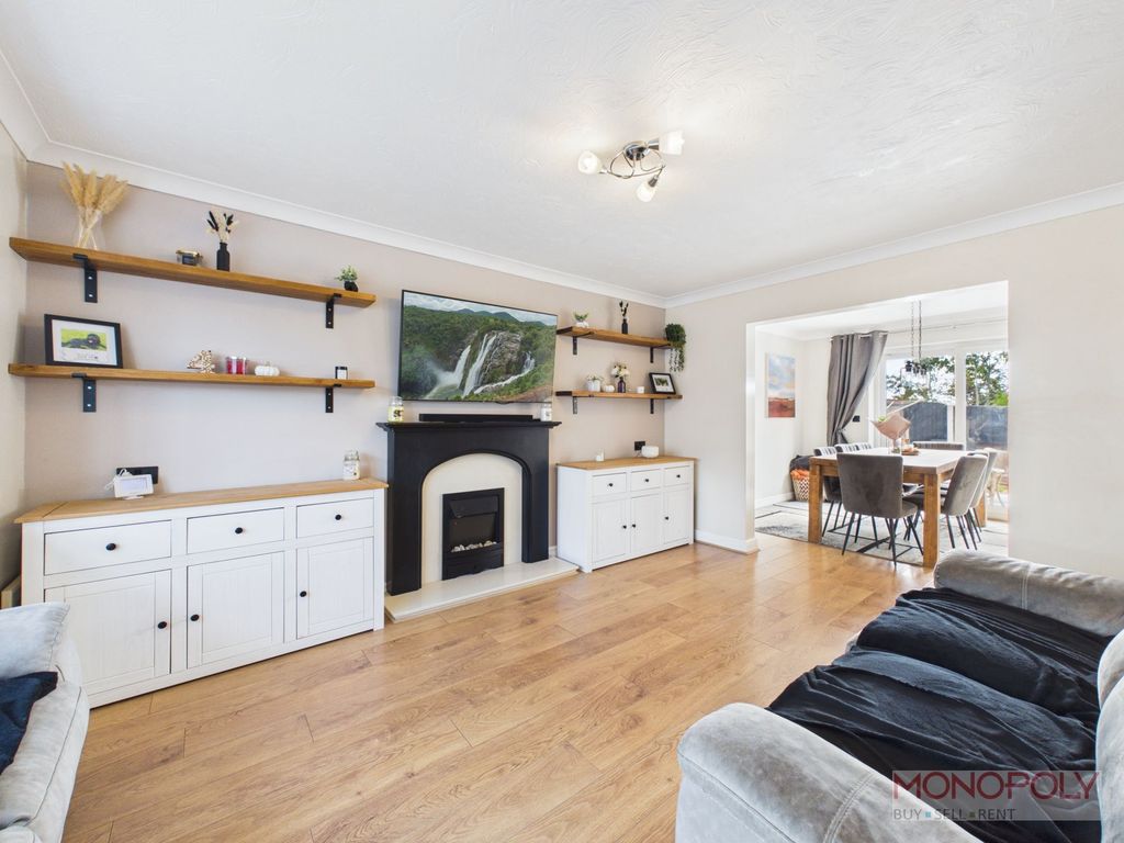 Property photo 2 of 29