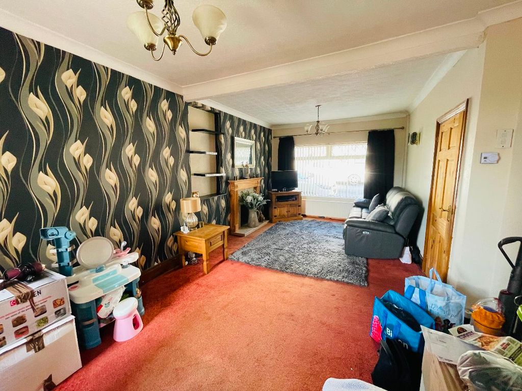 Property photo 3 of 26