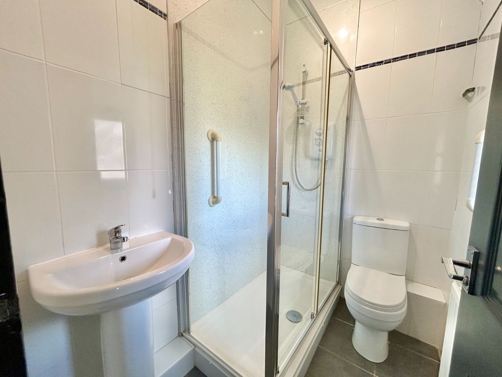 Additional image 9 of 2 bed flat to rentBeeches Road, Clydebank G81