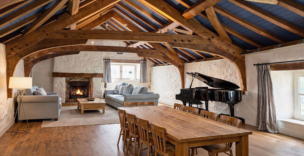 Property photo 3 of 52