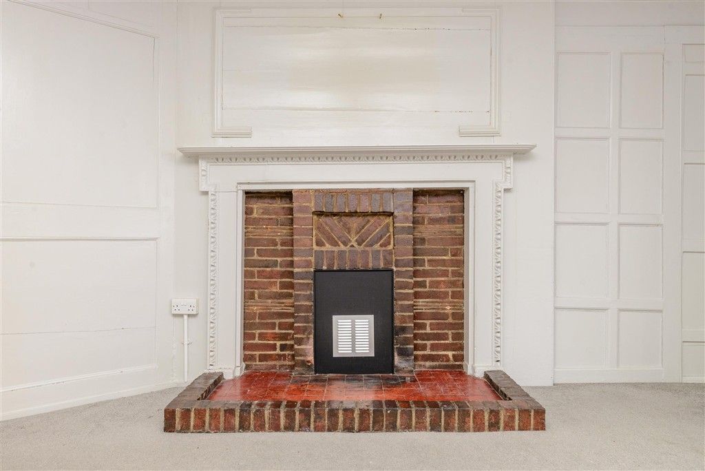 Property photo 3 of 15 Internal Feature