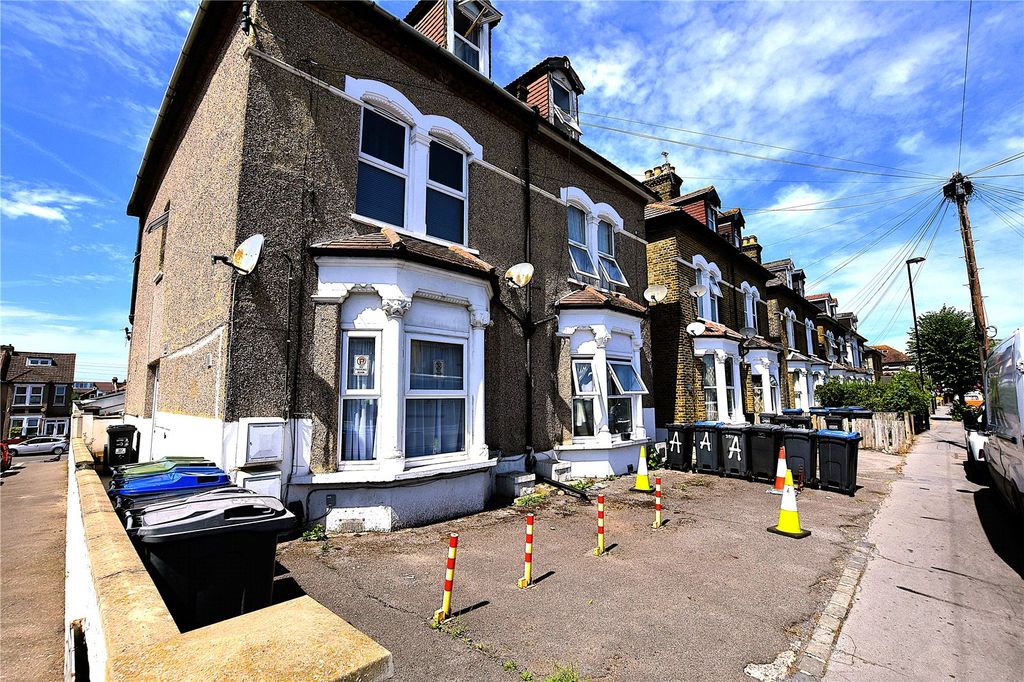 Property photo 1 of 14 Picture No. 01