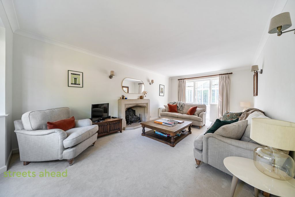 Property photo 3 of 19 Dd56De43-21d7-40A...