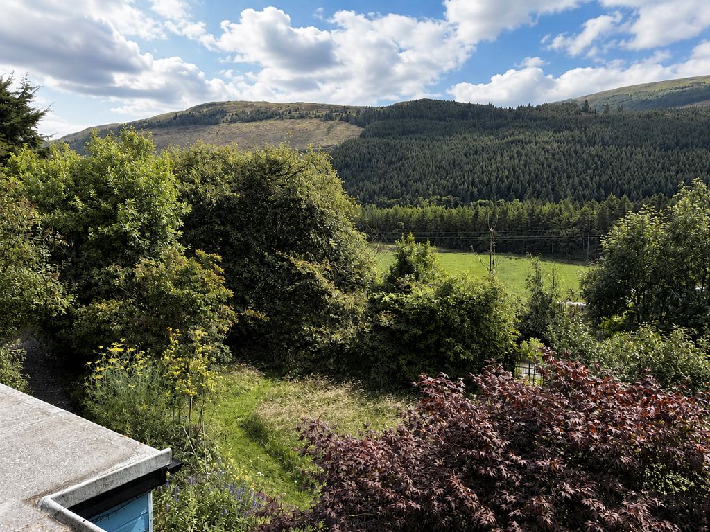 Property photo 2 of 62