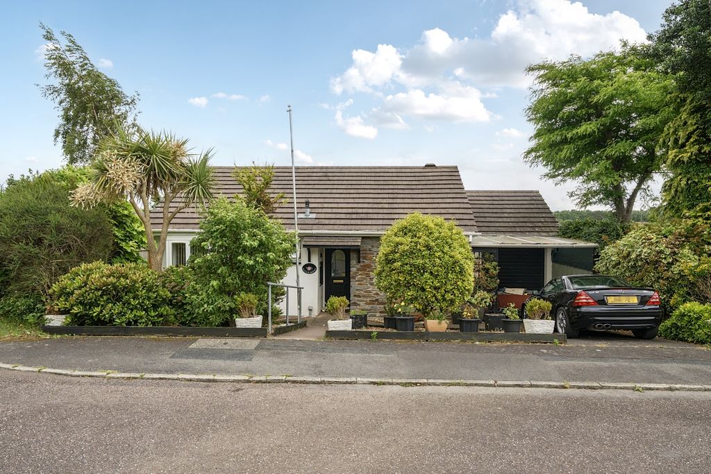 Property photo 1 of 17 1305050-22-68407Ea0c1197