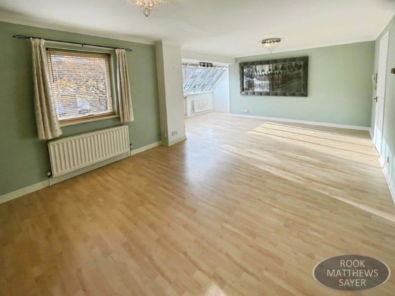 Property photo 3 of 11 Photo 9