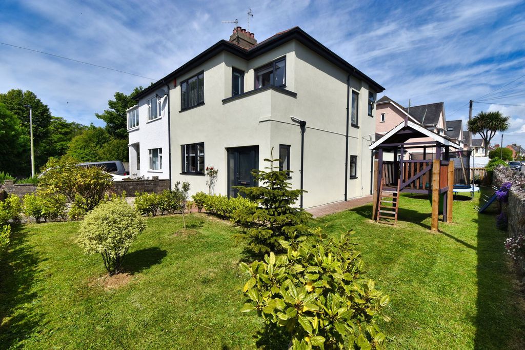 Property photo 1 of 22