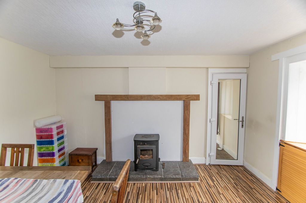 Property photo 2 of 14 Not Specified