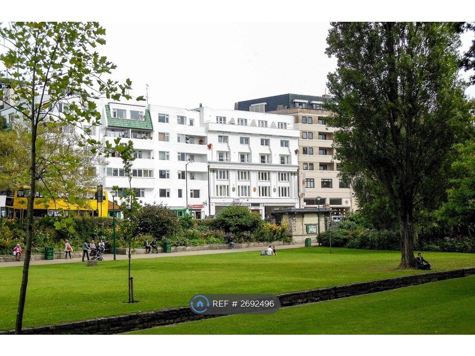 Property photo 3 of 12