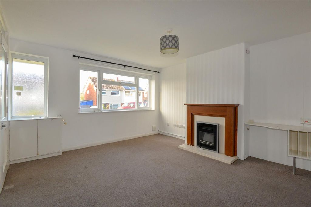 Property photo 3 of 20 Living Room 2.Jpg