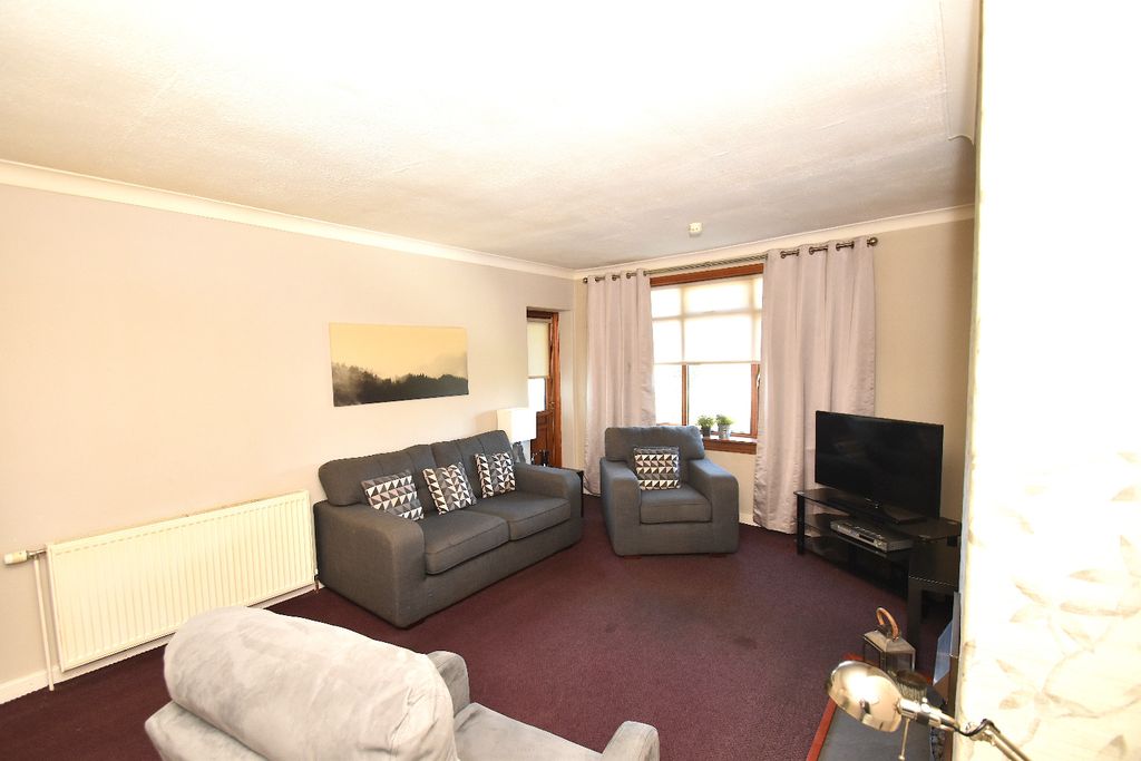Property photo 2 of 15 4435383