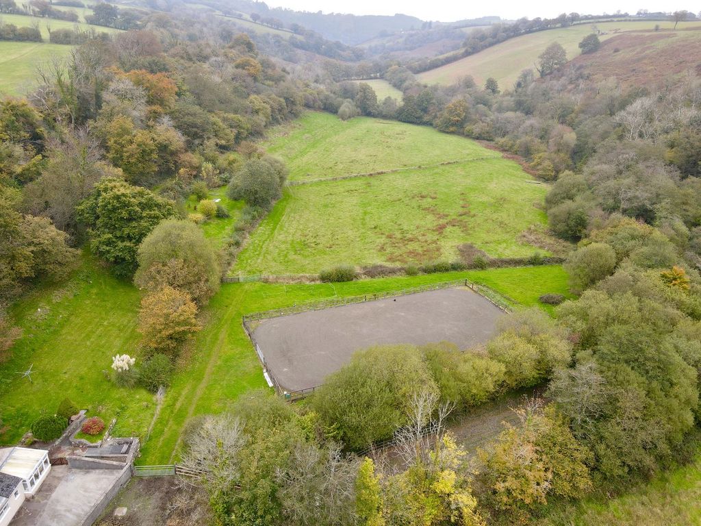 Property photo 2 of 40
