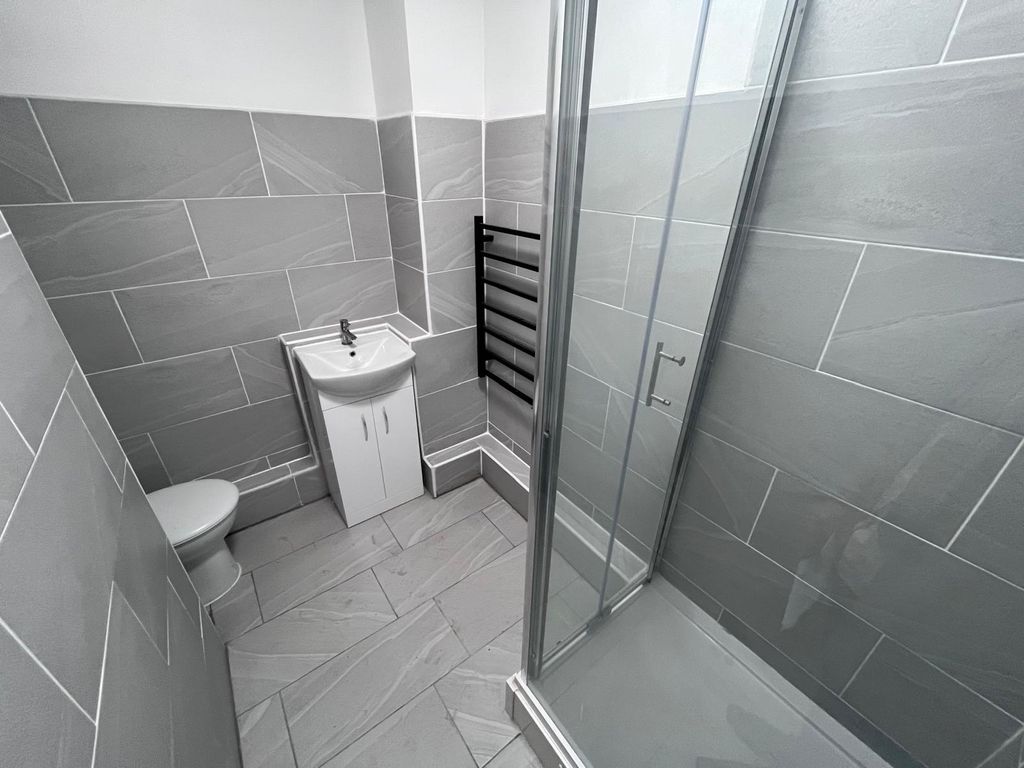 Property photo 3 of 6 Image