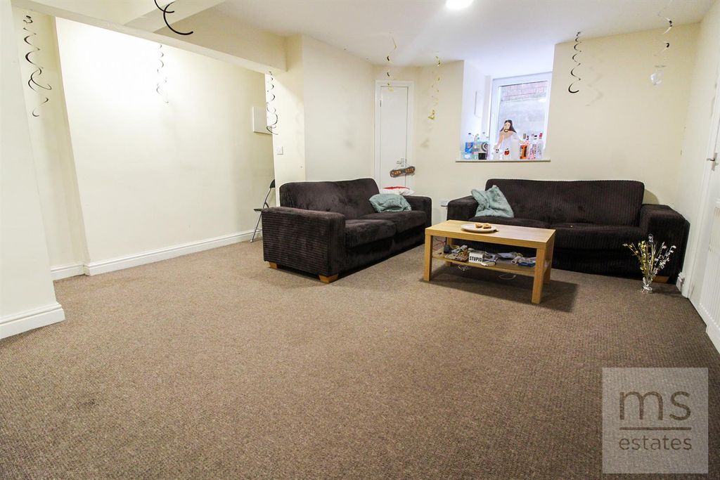 Property photo 2 of 17 Img_7236.Jpg