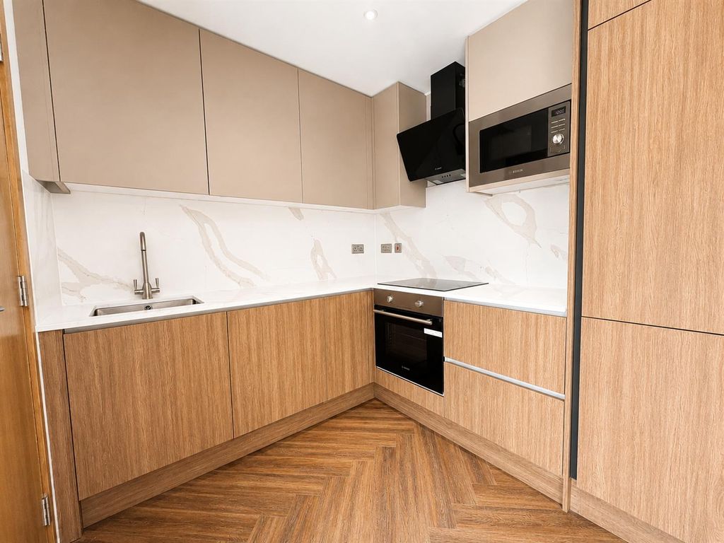 Property photo 3 of 11 E3A8c01E-Faf5-4Cad-B862-A74Db18c5B8F.Png