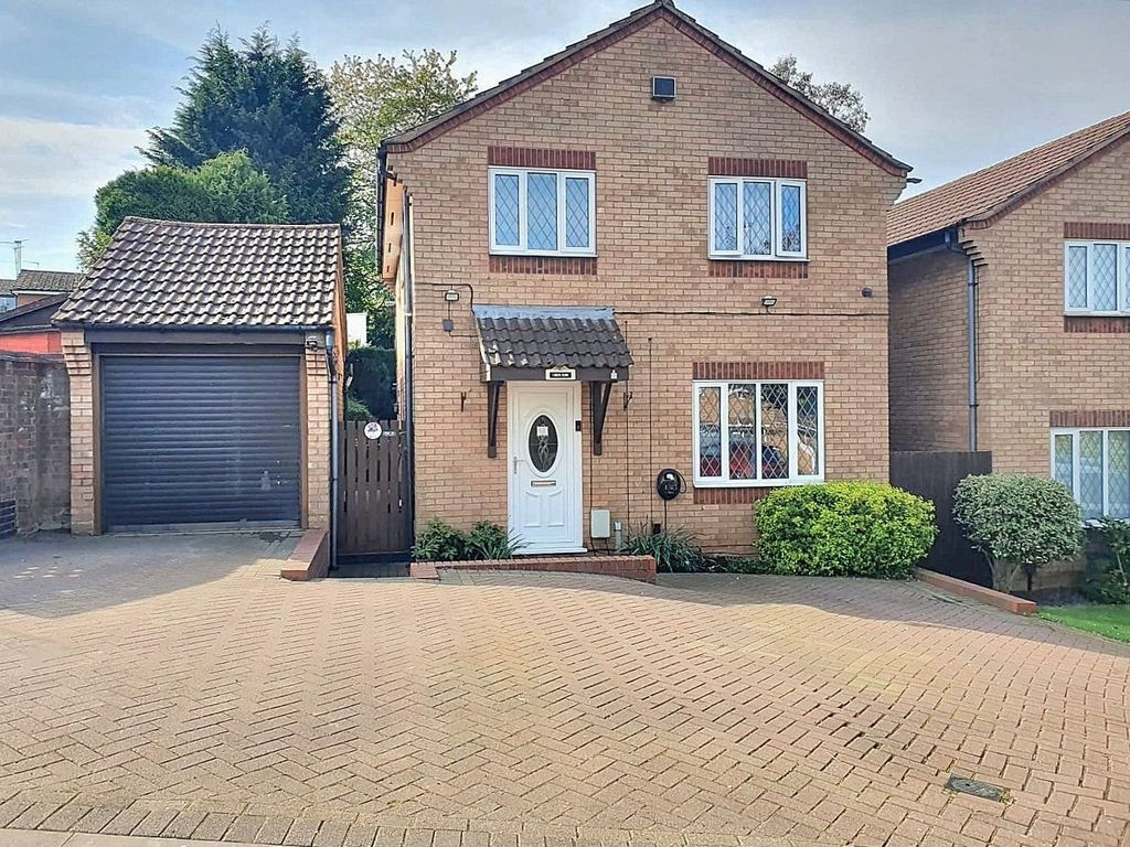 Property photo 1 of 16